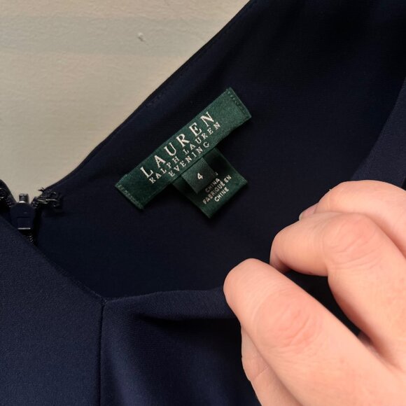 Lauren Ralph Lauren Navy Evening Gown With Beaded Waist &‎ Long Sleeves Size 4 - Picture 5 of 5